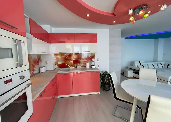 Sunny 2-bedrooms Apartmán *