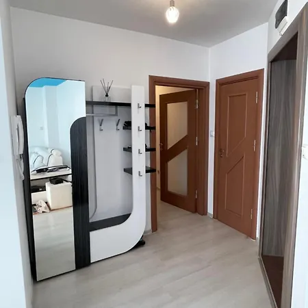 Sunny 2-bedrooms 바르나