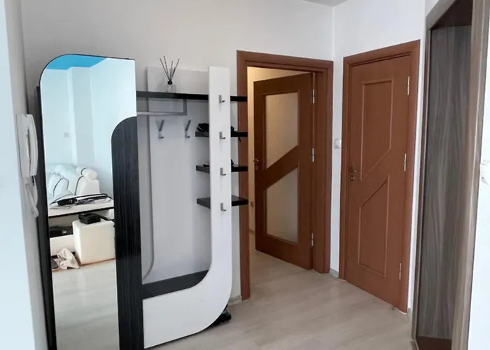 Sunny 2-bedrooms 바르나